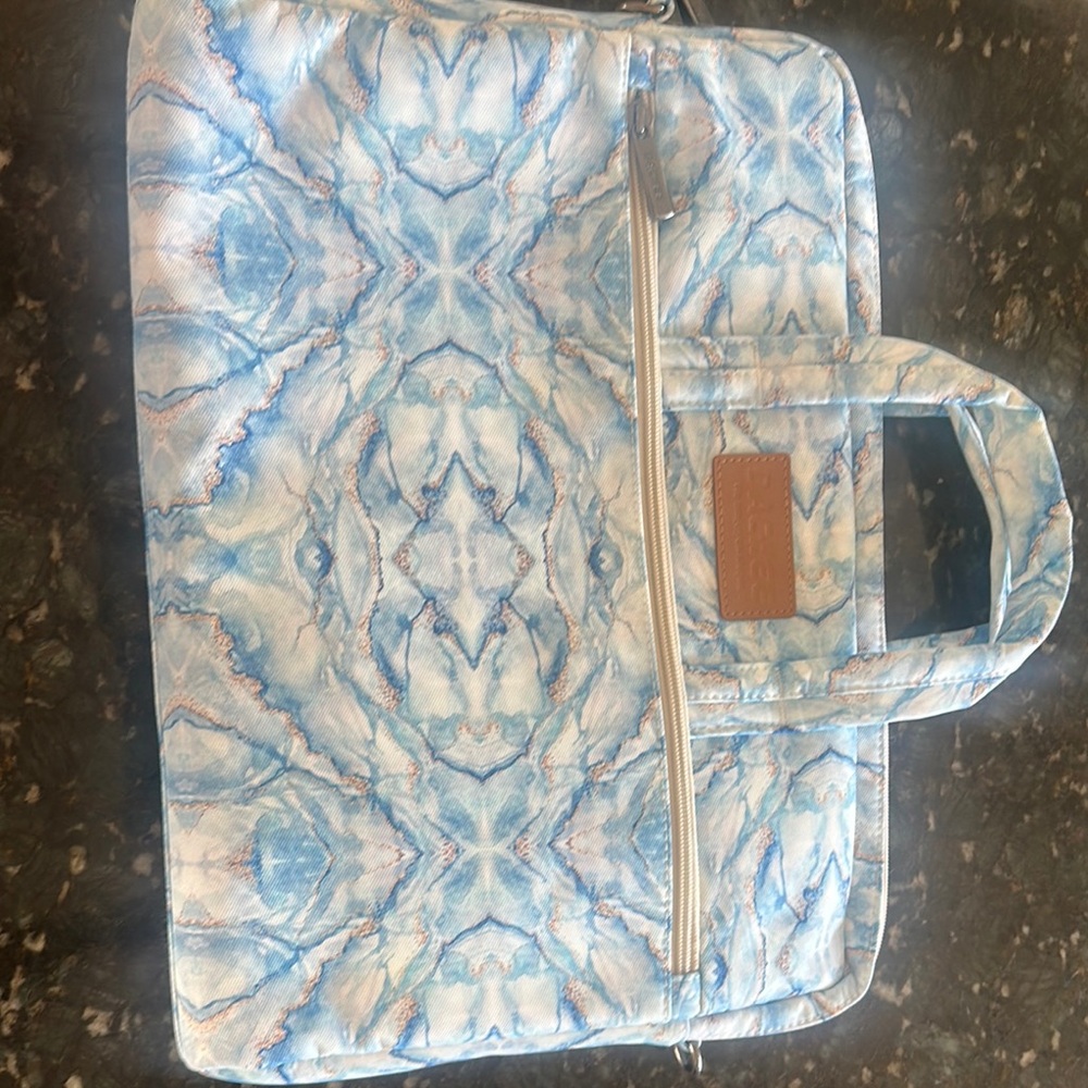 Blue and White Patterned Laptop Travel Case